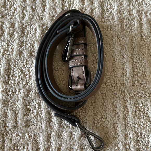 EUC Linea Pelle soft leather studded shoulder bag - Picture 9 of 9